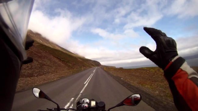 Islandia: Cascada hacia el mar!